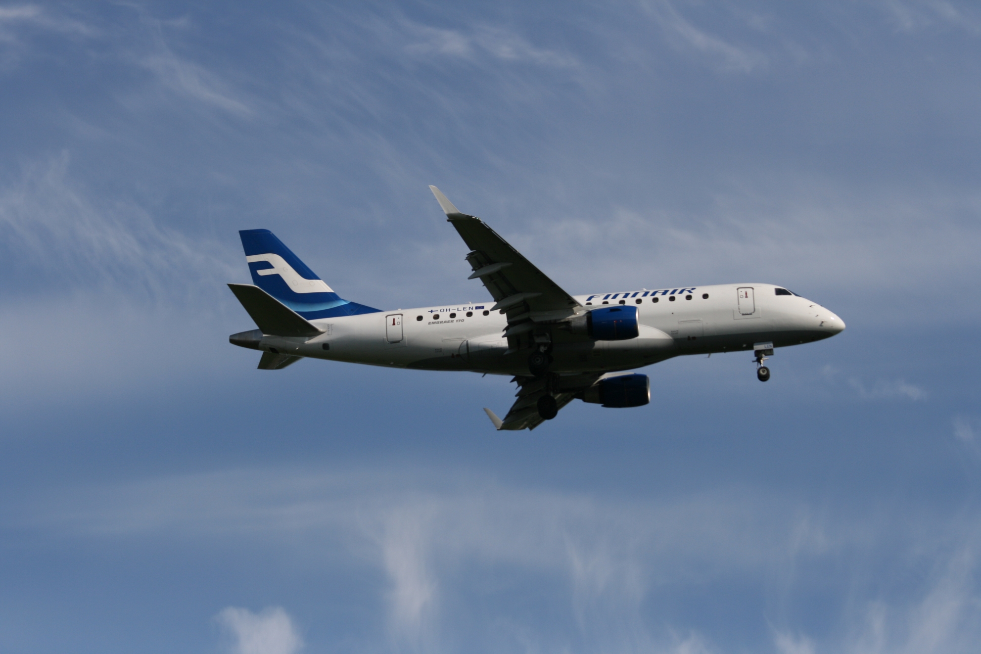IMG_1172.JPG - OH-LEN,  Finnair, Embraer ERJ-170-100LR 170LR, Helsinki - Vantaa (HEL / EFHK)Finland, May 26, 2008