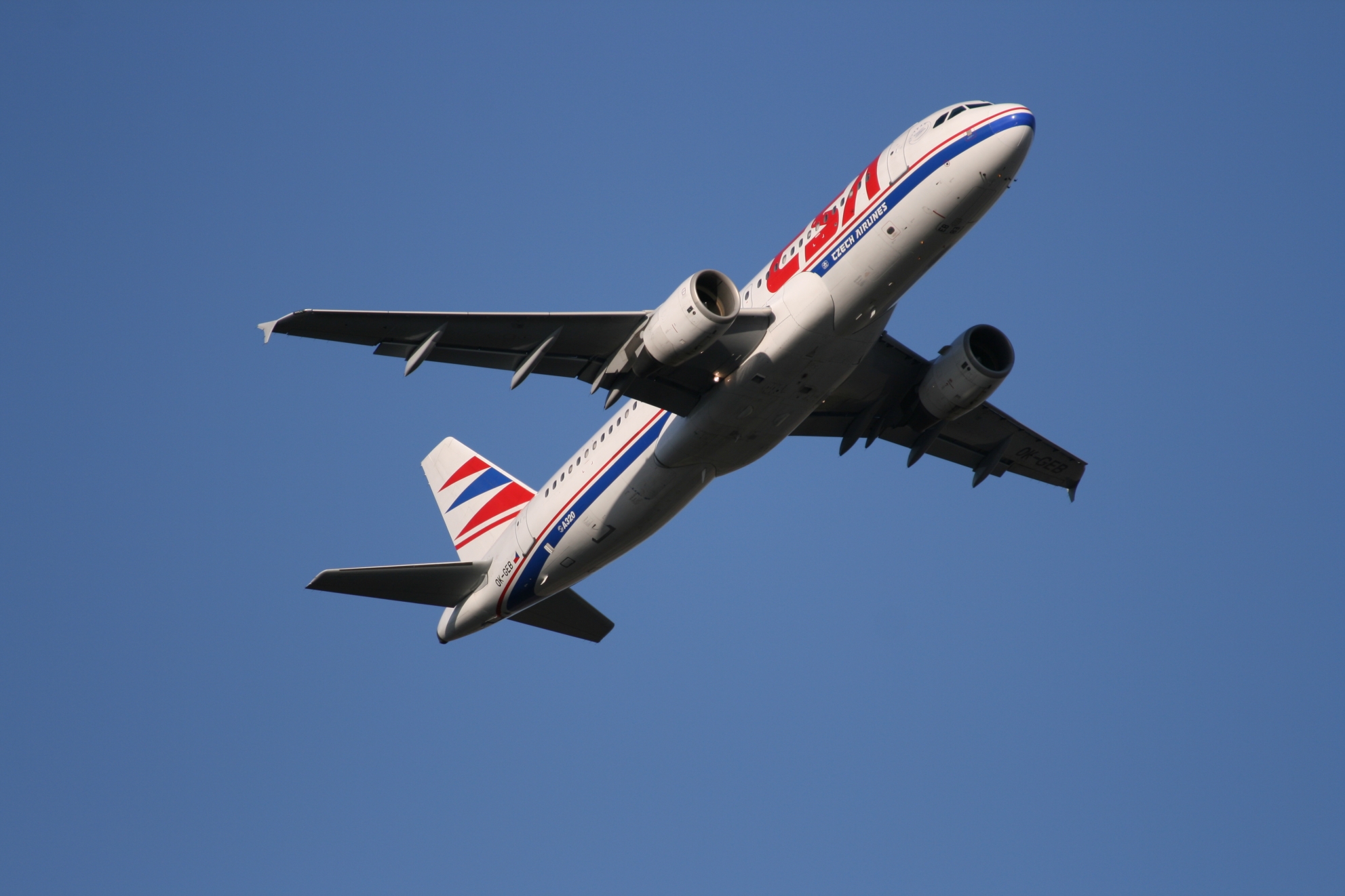 IMG_1373.JPG - OK-GEB, CSA - Czech Airlines, Airbus A320-214, Helsinki - Vantaa (HEL / EFHK), Finland, May 26, 2008