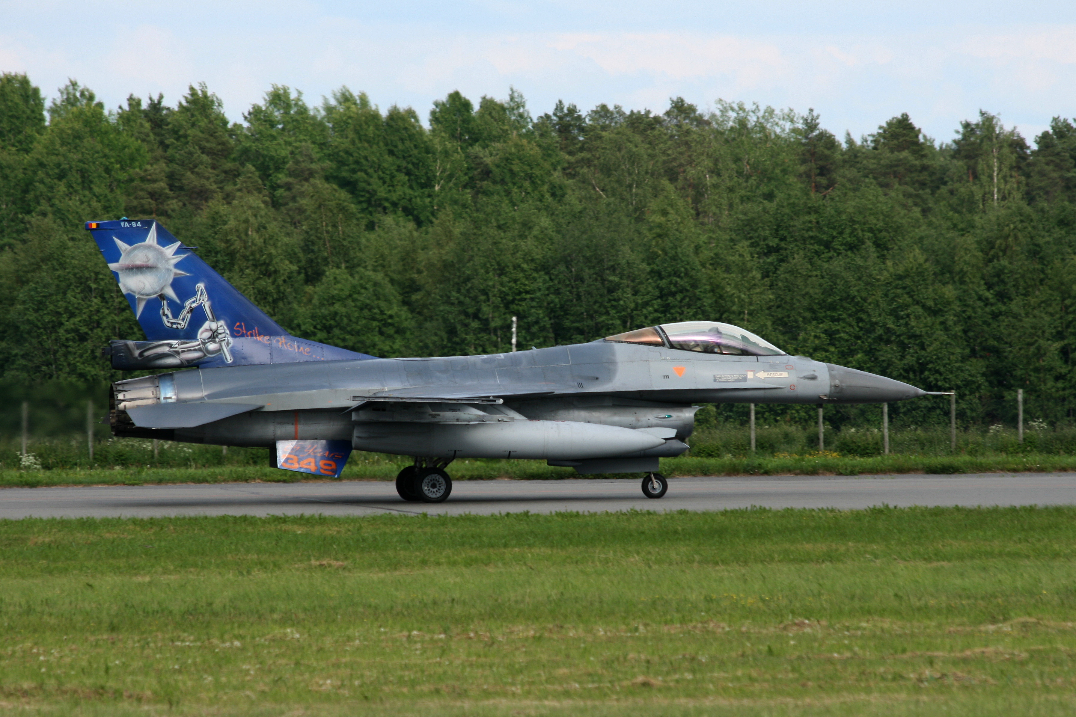 IMG_13198.JPG - FA-94, Belgium - Air Force, SABCA F-16AM Fighting Falcon, Kauhava (KAU / EFKA), Finland, June 25, 2010