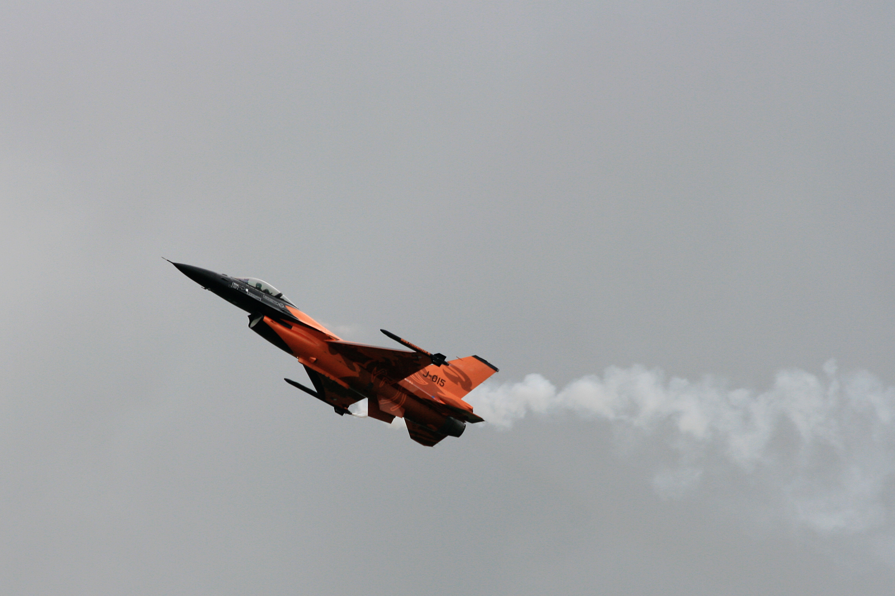 IMG_26542.JPG - F-16 Demoteam (J-015 RNLAF F-16AM Fighting Falcon)