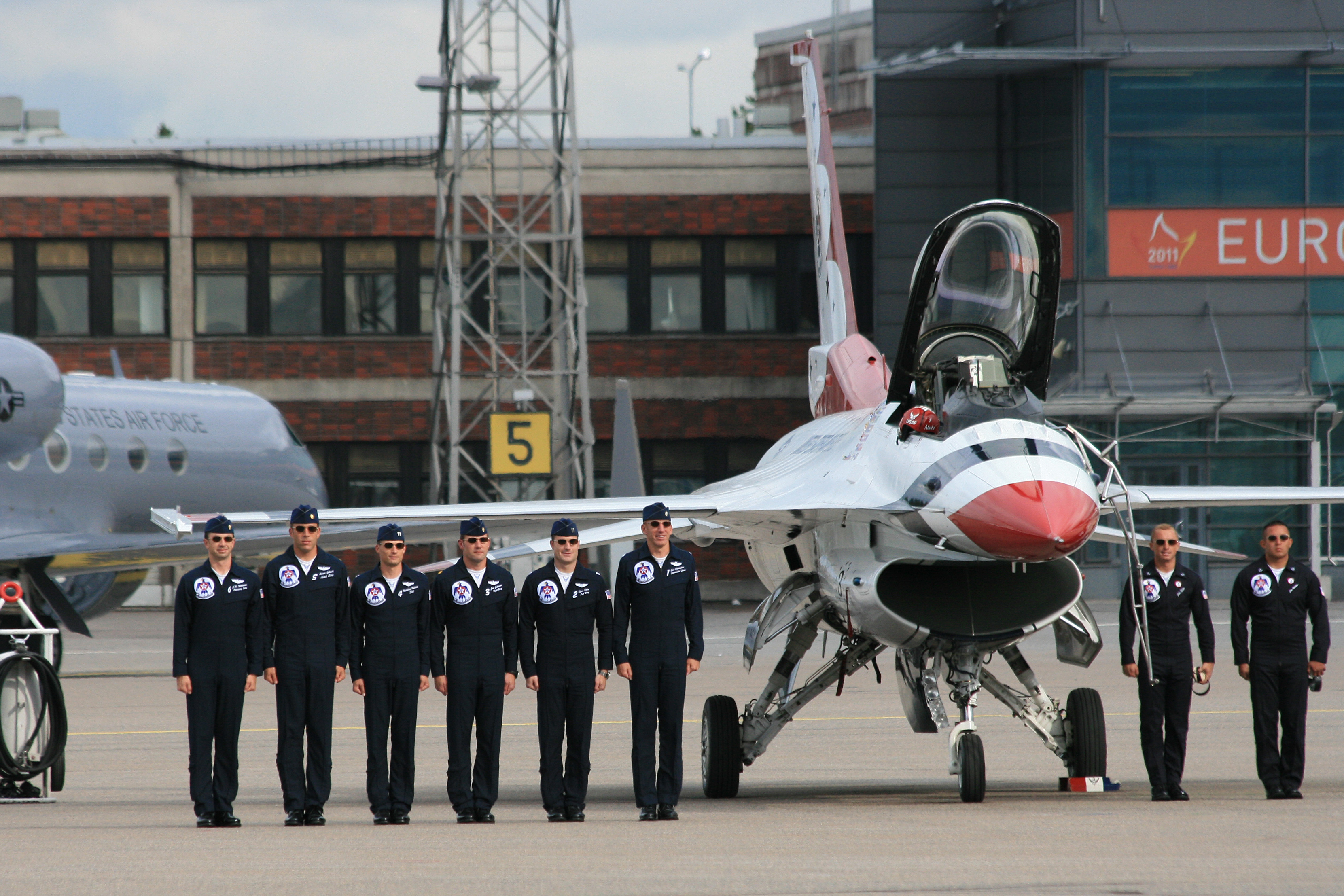 IMG_27115.JPG - Thunderbirds