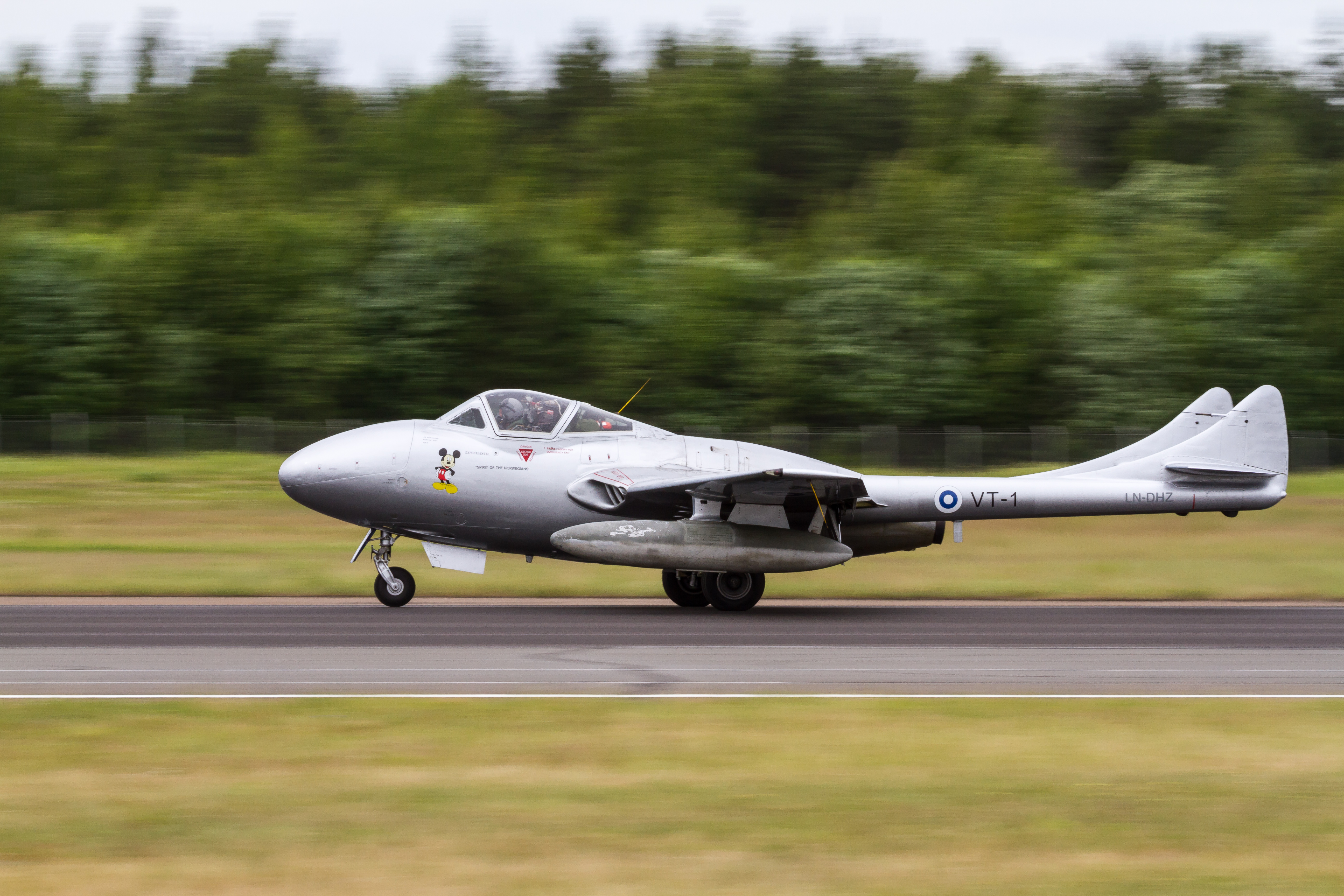 EOS7D_02977.jpg - De Havilland DH-100 FB.52 Vampire