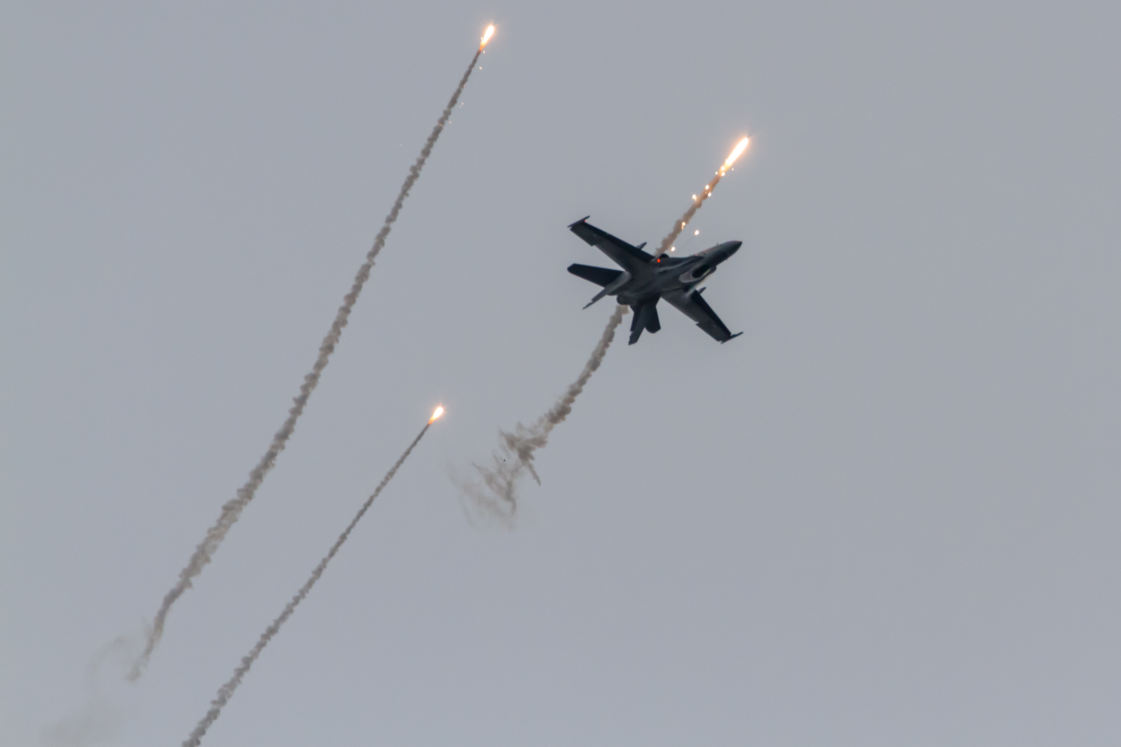 EOS7D_03453.jpg - F-18C Hornet